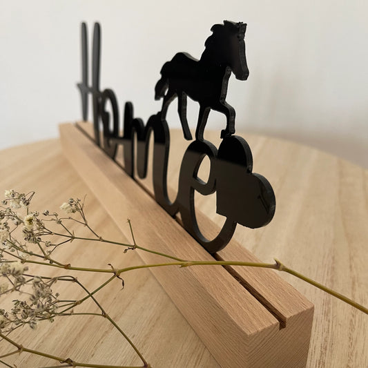 Aufsteller aus Acryl "Home" mit Tölter