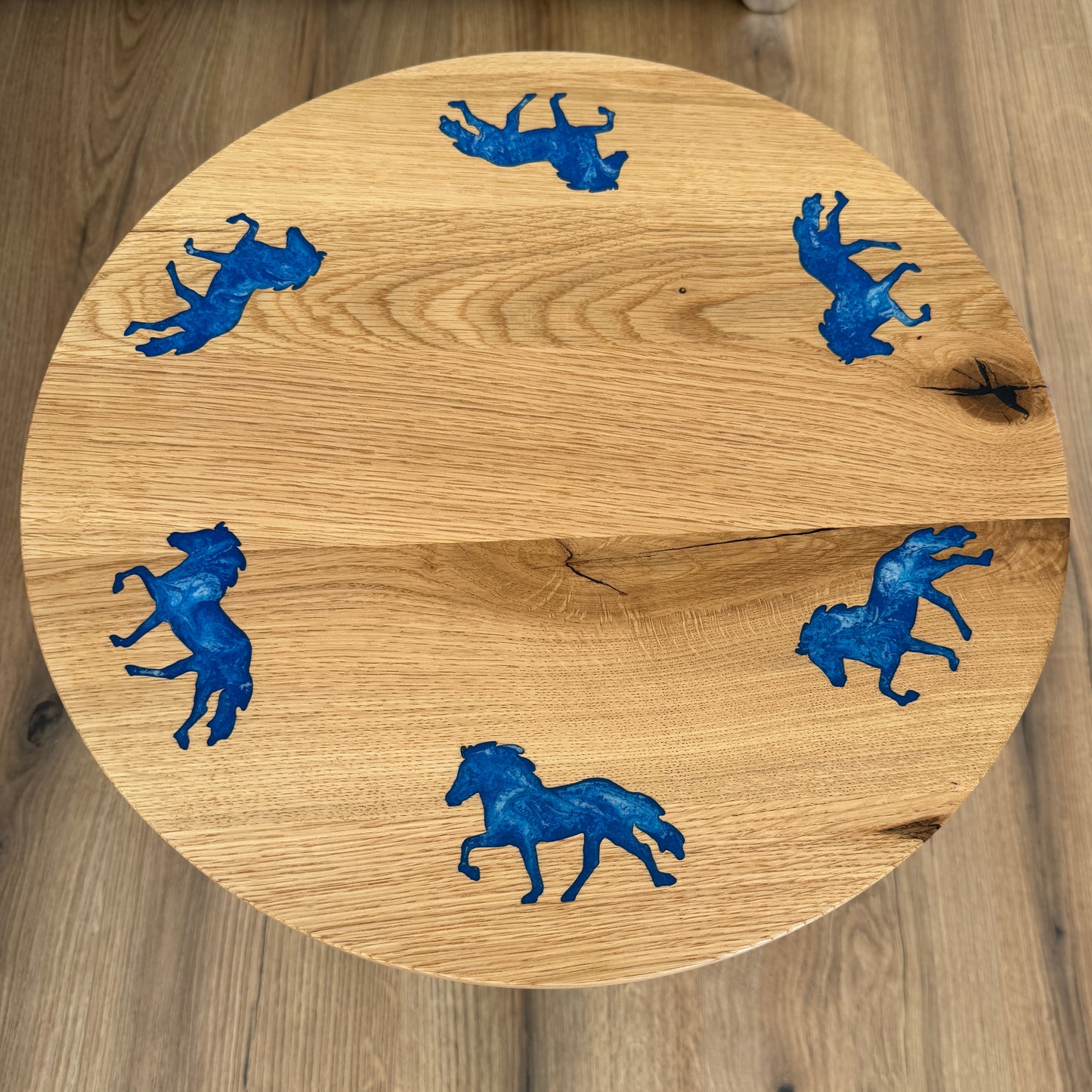 Epoxid Beistelltisch „Tölter", blau weiß 02