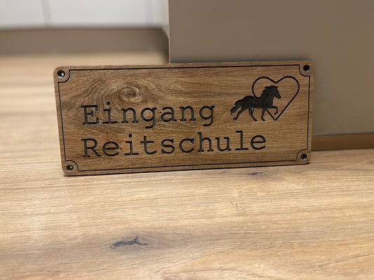 Individuelles Stallschild aus HPL, Eichenoptik