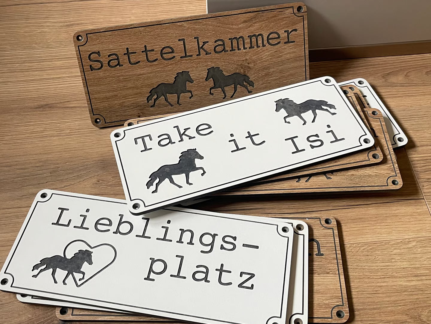 Stallschilder & Zubehör fürs Pferd