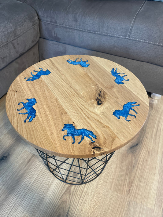 Epoxid Beistelltisch „Tölter“, blau weiß 01