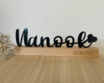 Individueller Aufsteller aus Acryl