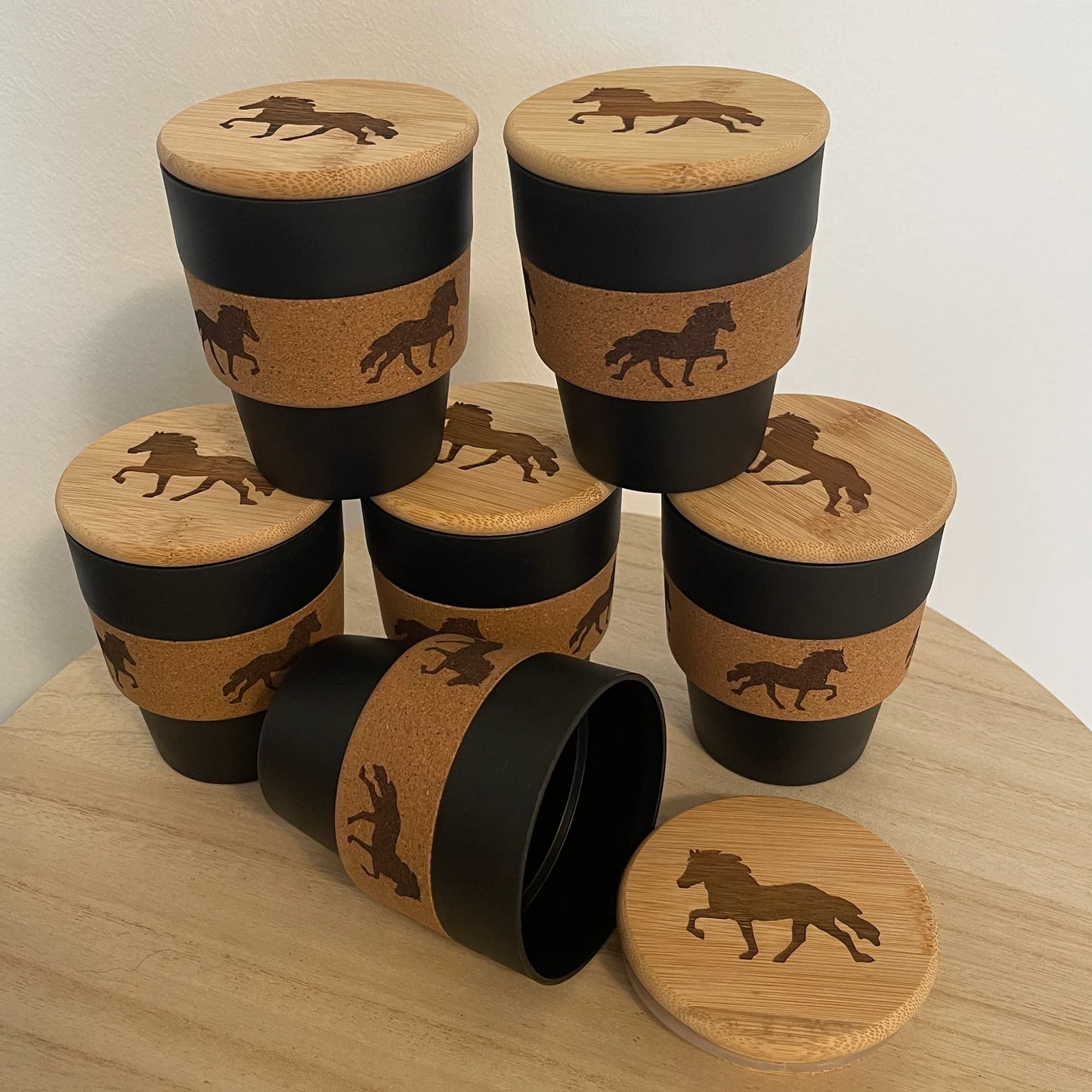 Trinkbecher mit Korkgriff und Bambusdeckel