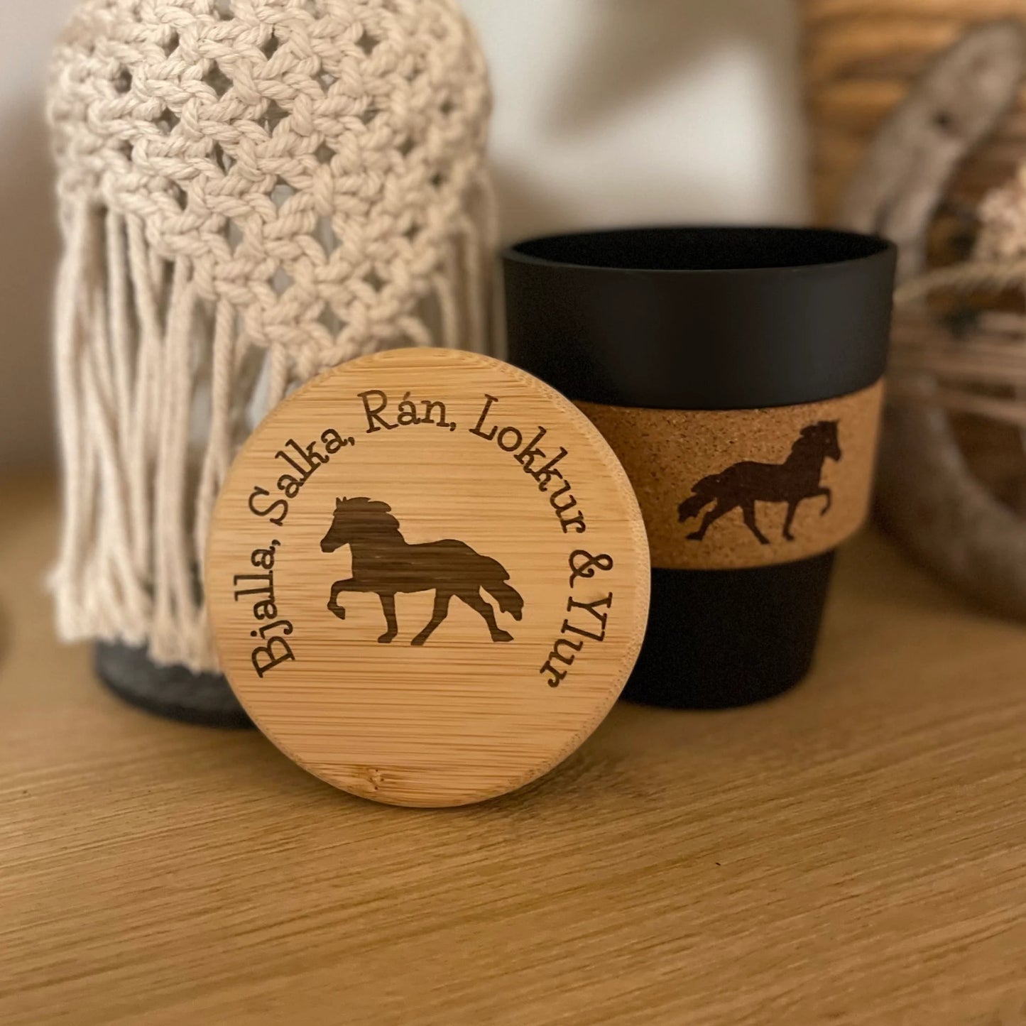 Trinkbecher mit Korkgriff und Bambusdeckel