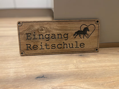 Individuelles Stallschild aus HPL, Eichenoptik
