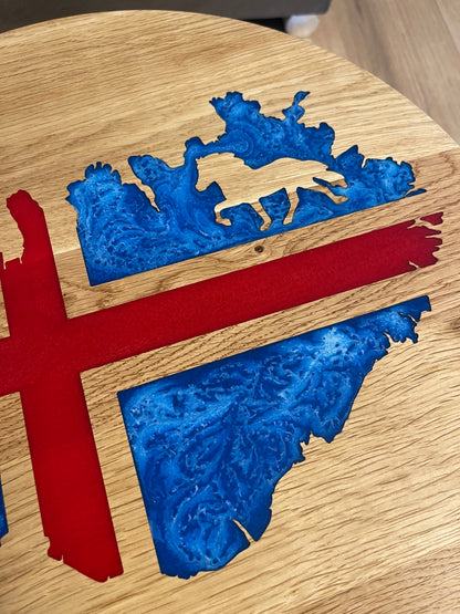 Epoxid Beistelltisch „Islandflagge“, blau weiß rot 07