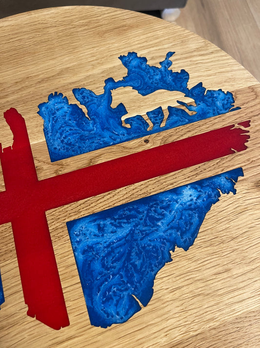 Epoxid Beistelltisch „Islandflagge“, blau weiß rot 07