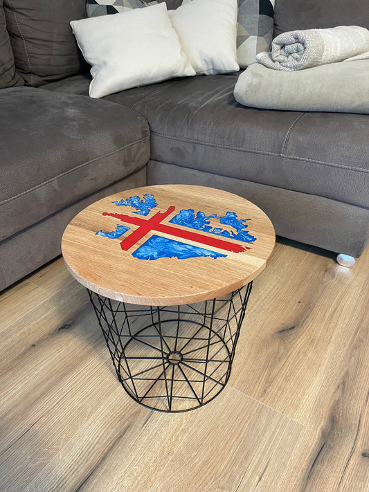 Epoxid Beistelltisch „Islandflagge“, blau weiß rot 01
