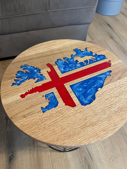 Epoxid Beistelltisch „Islandflagge“, blau weiß rot 02