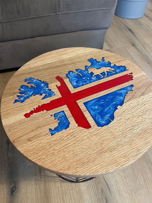 Epoxid Beistelltisch „Islandflagge“, blau weiß rot 02