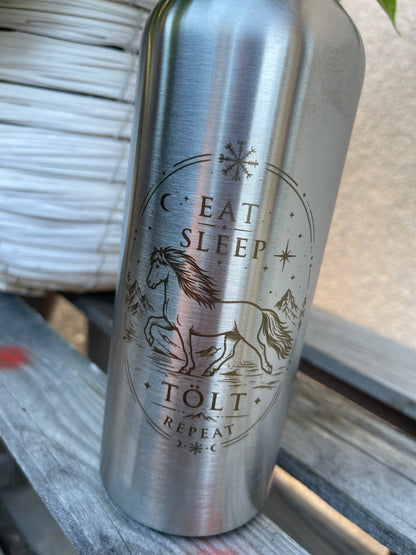 Isolierflasche aus Edelstahl mit Bambusdeckel "eat sleep tölt repeat“