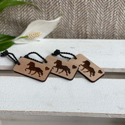 Schlüsselanhänger "Tölter" aus Holz