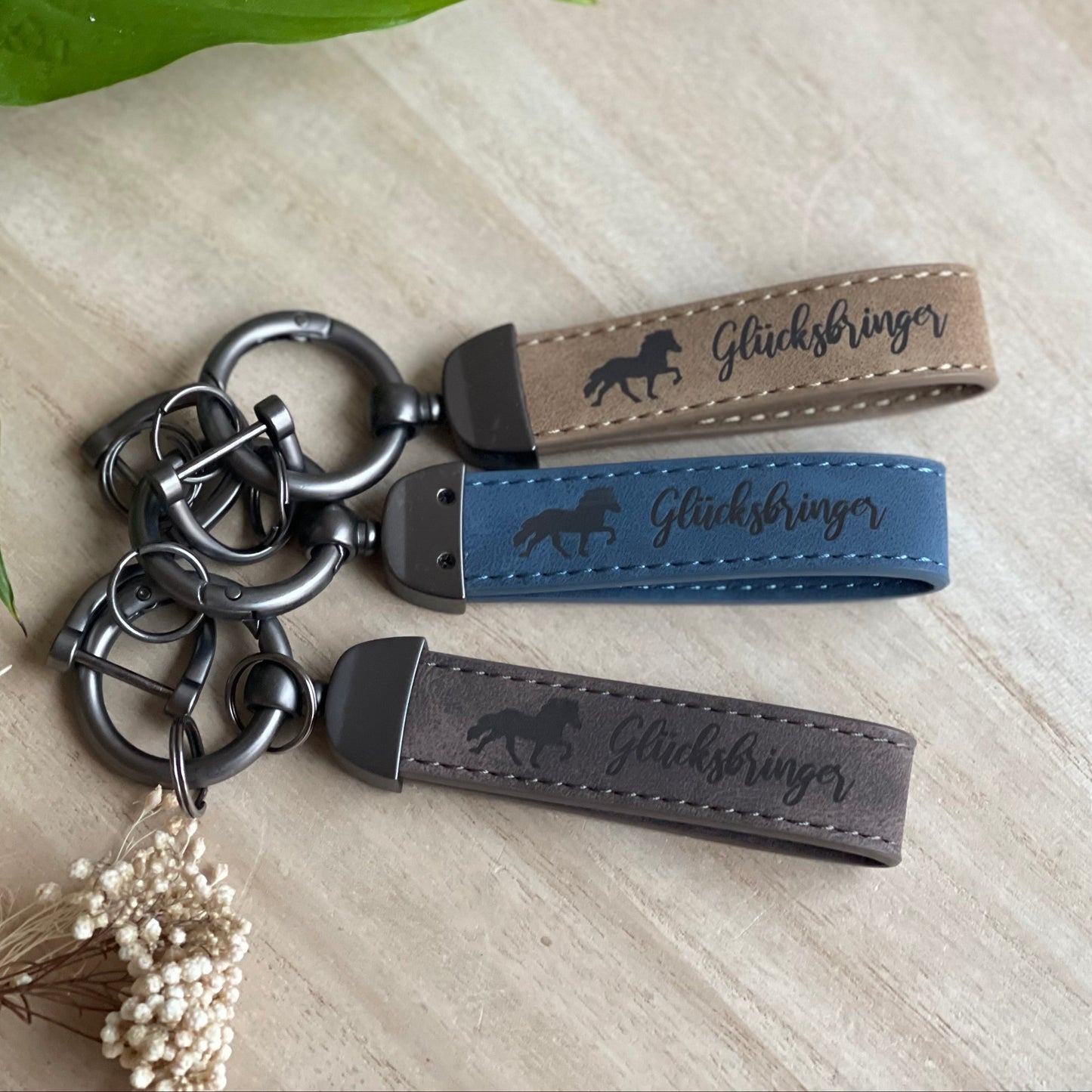 Schlüsselanhänger aus Kunstleder