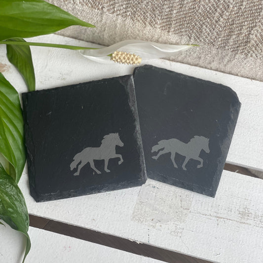 Untersetzer aus Schiefer mit Tölter