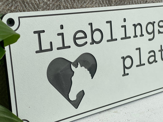 Stallschild "Lieblingsplatz" mit Pferd im Herz