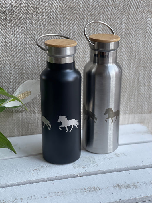 Isolierflasche aus Edelstahl mit Bambusdeckel "Tölter umlaufend"