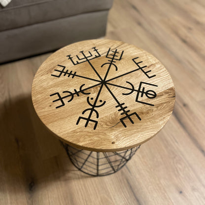 Epoxid Beistelltisch „Vegvísir", schwarz mit Goldpartikeln 02