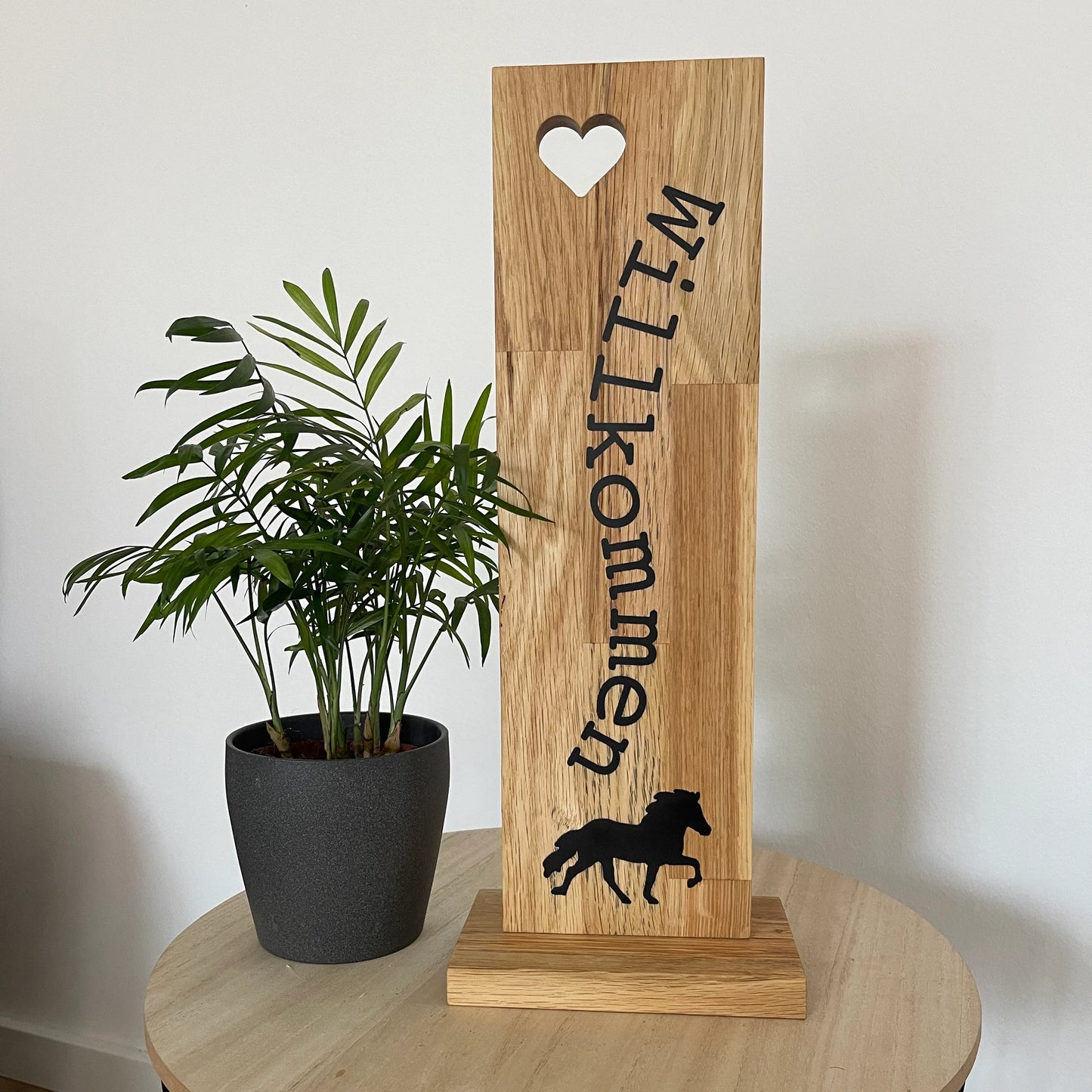 Epoxid-Stele "Willkommen", schwarz