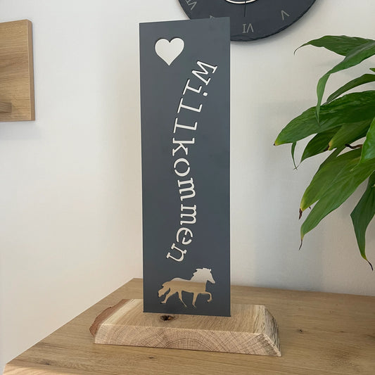 HPL-Stele "Willkommen" in Eichesockel, anthrazit