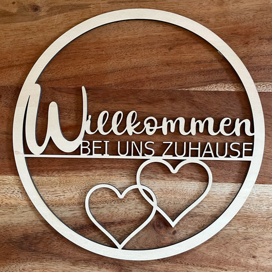 Türkranz "Willkommen bei uns Zuhause" mit Herzen