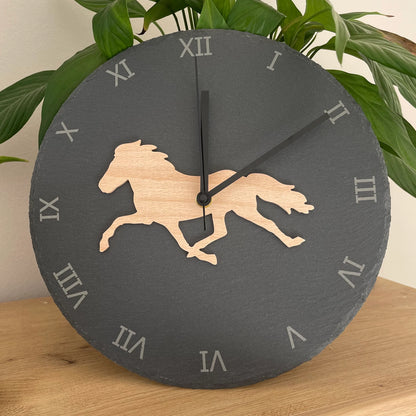 Schieferuhr "Rennpasser"