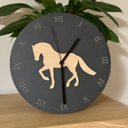 Schieferuhr "Pferd"