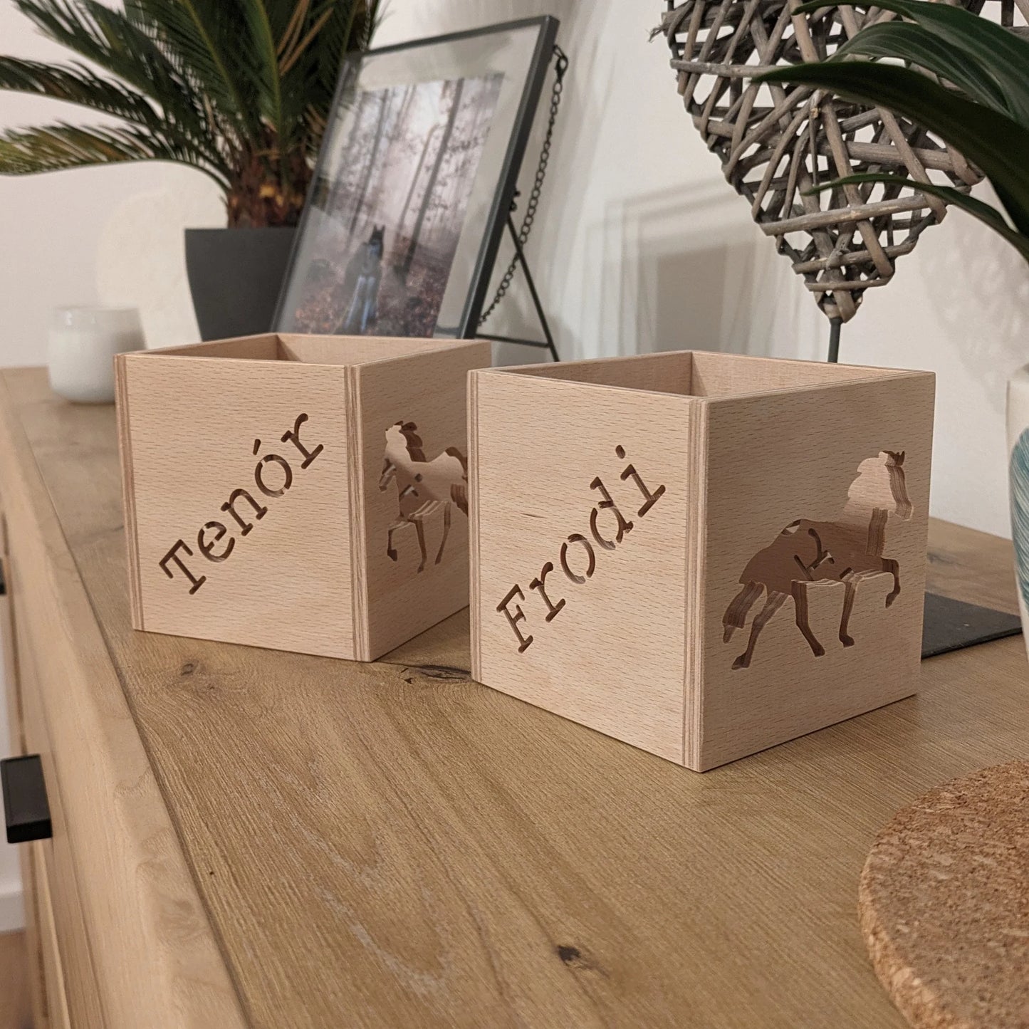 Individuelles Windlicht aus Holz